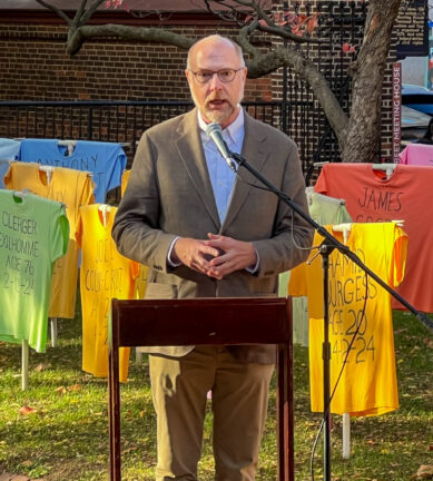 Chris Mohr, Philadelphia Yearly Meeting General Secretary, speaking at Memorial to the Lost.